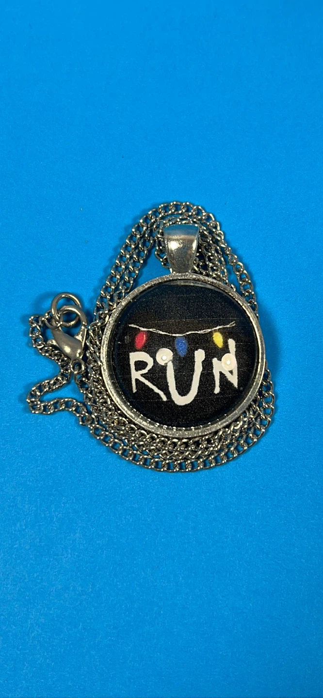 Stranger Things RUN Pendant Necklace - photo 3