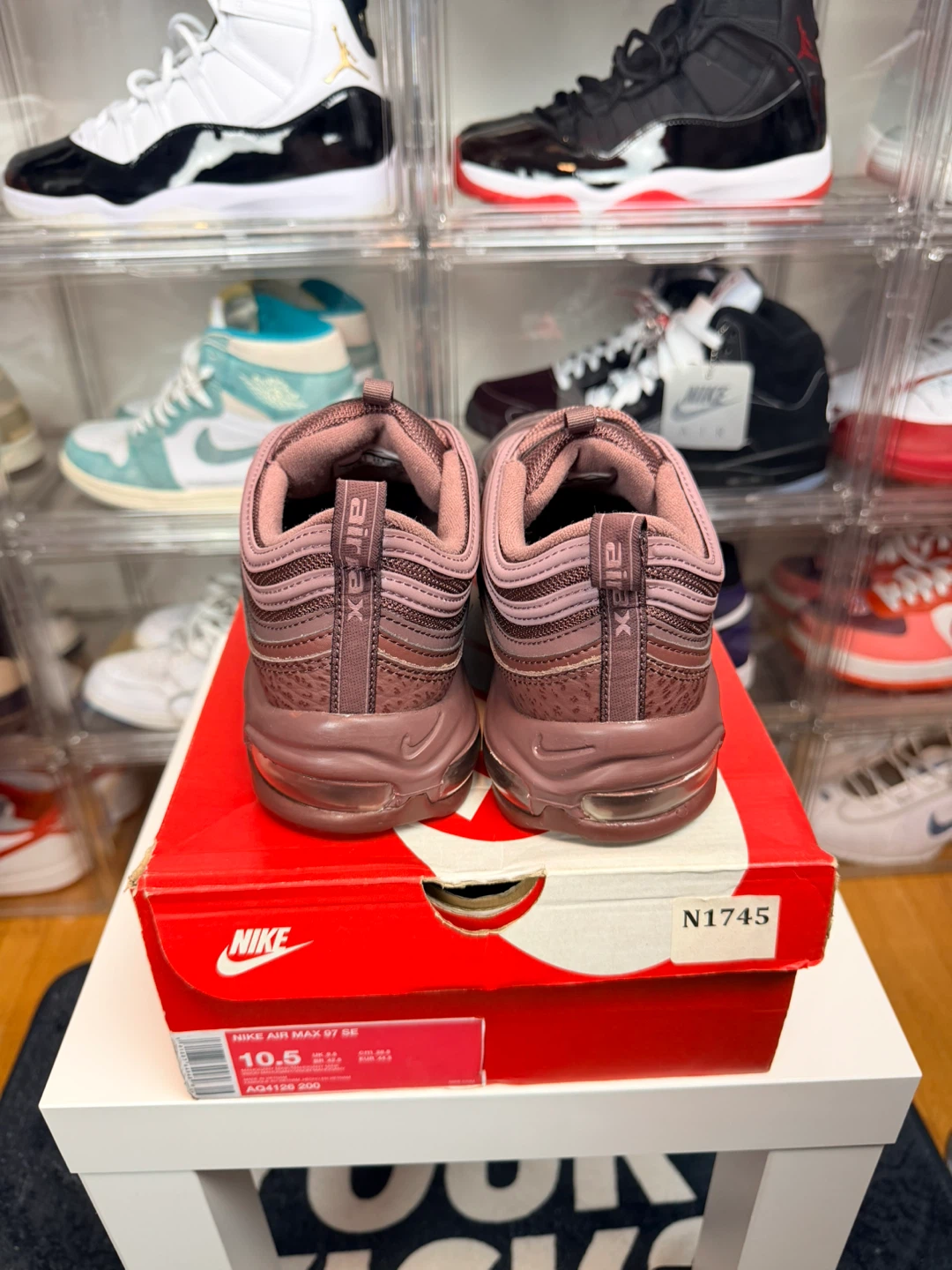Nike Air Max 97 SE, Size 10.5 - photo 3