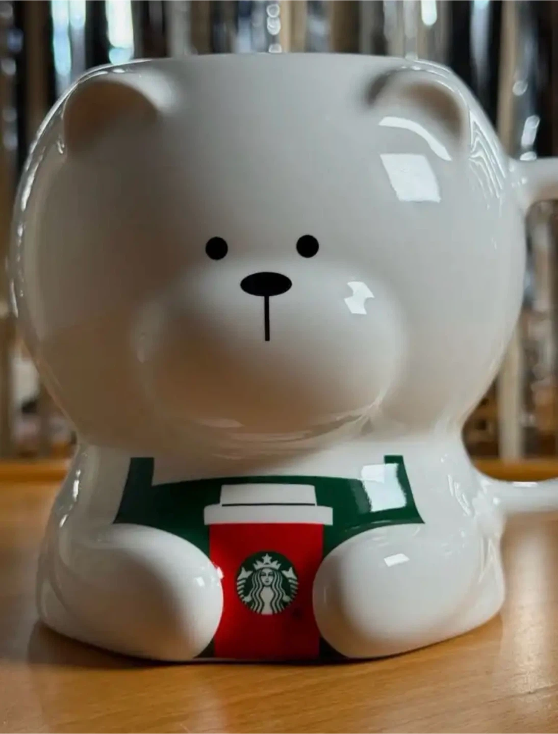 2025 STARBUCKS White Bearista Bear Mug NEW!! - photo 3