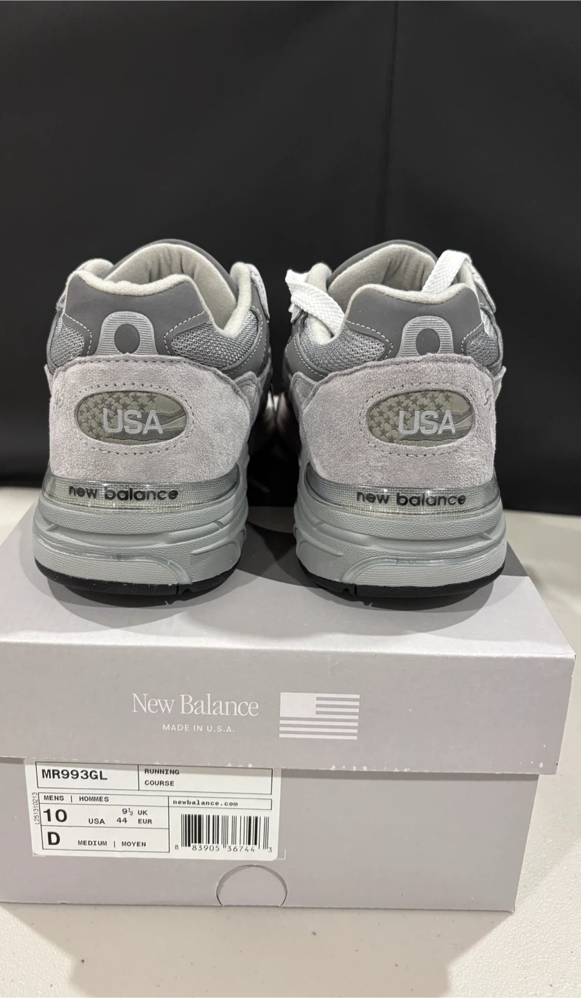 New Balance Sneakers -  US Mens 11 / Womens 11.5  - 993 Grey - photo 4