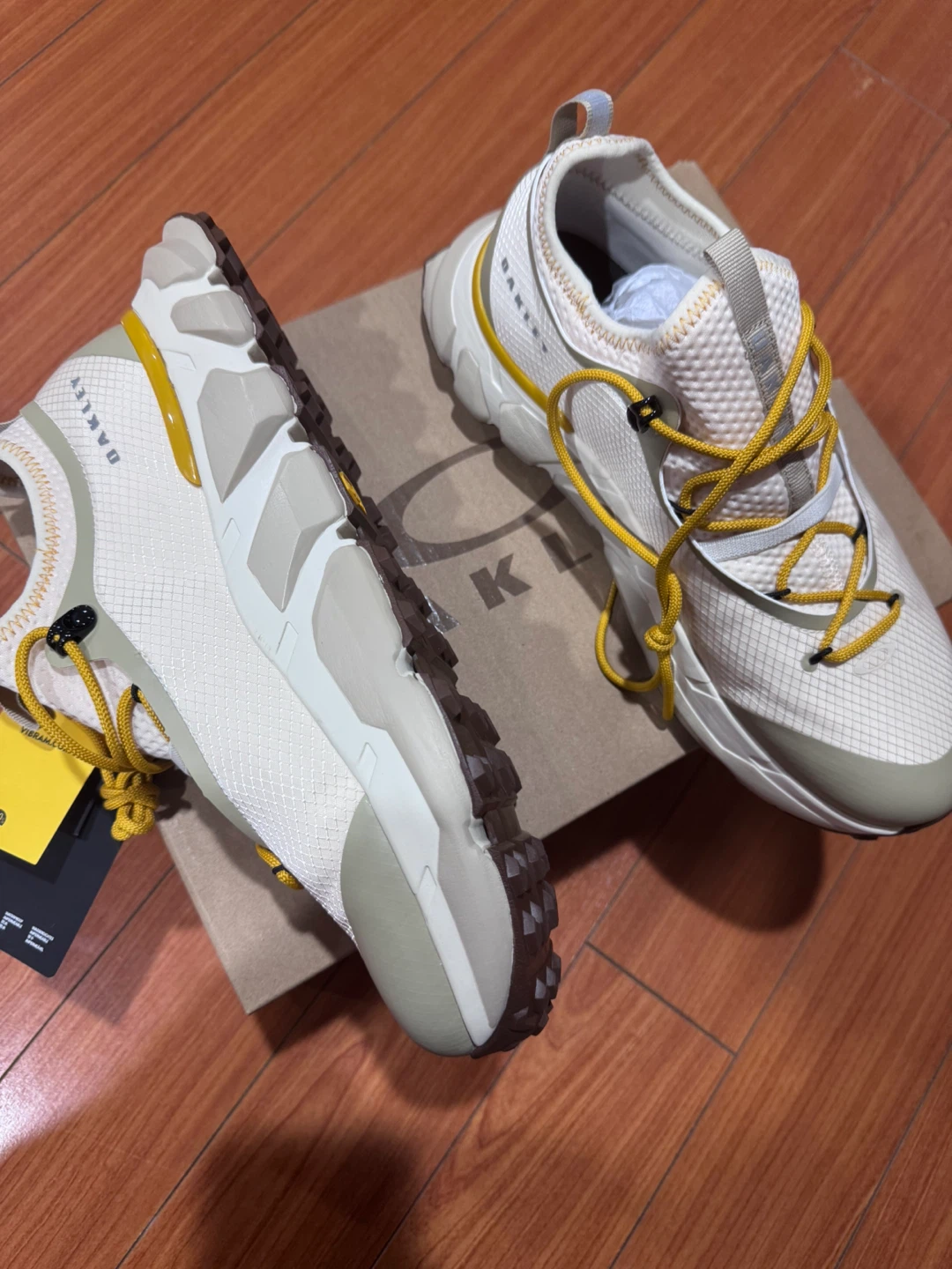 Oakley Light Shield Shoes US 9.5 White/Grey/Yellow - photo 3