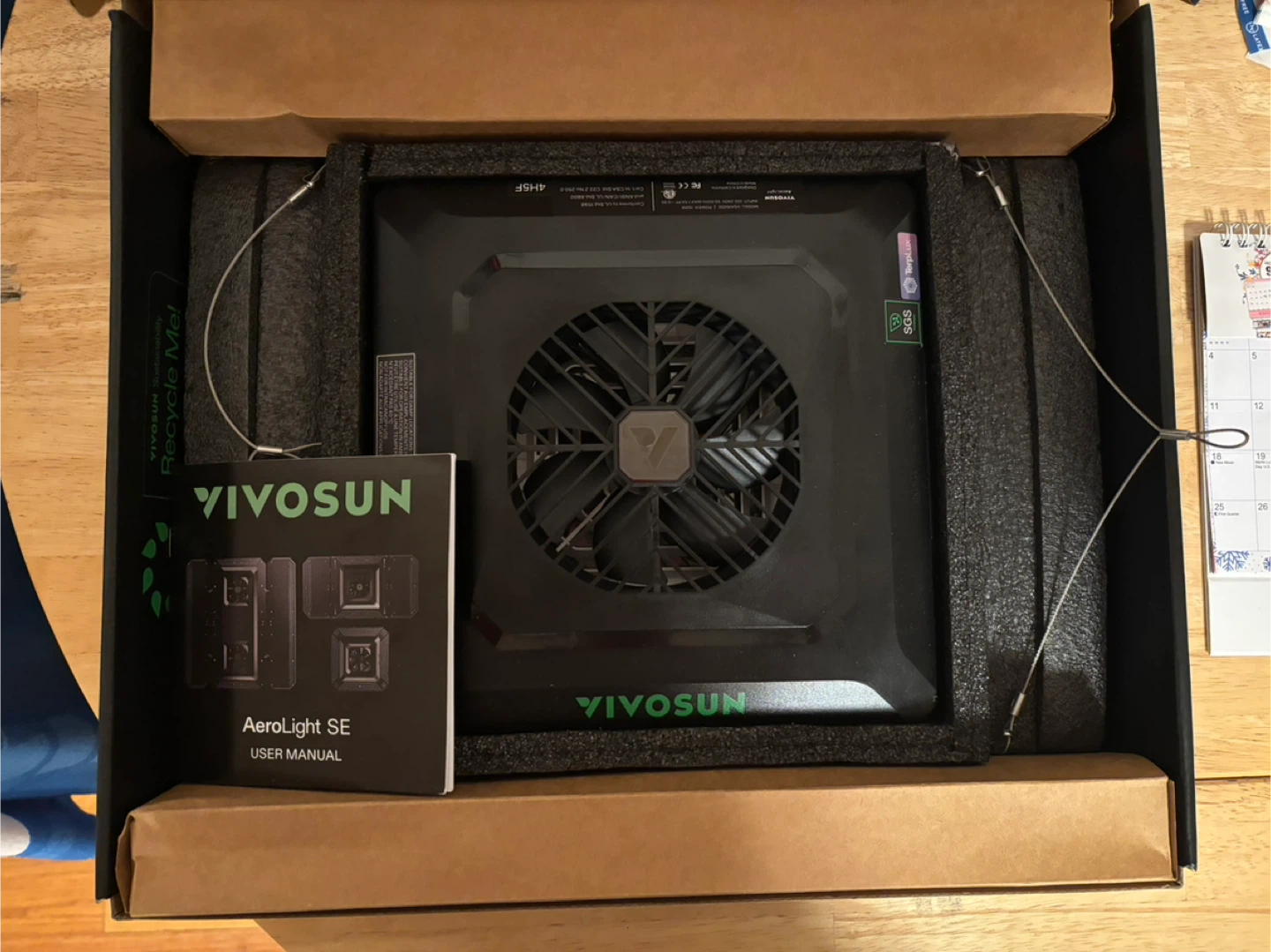 VIVOSUN AeroLight SE Grow Light - New in Box! - photo 2
