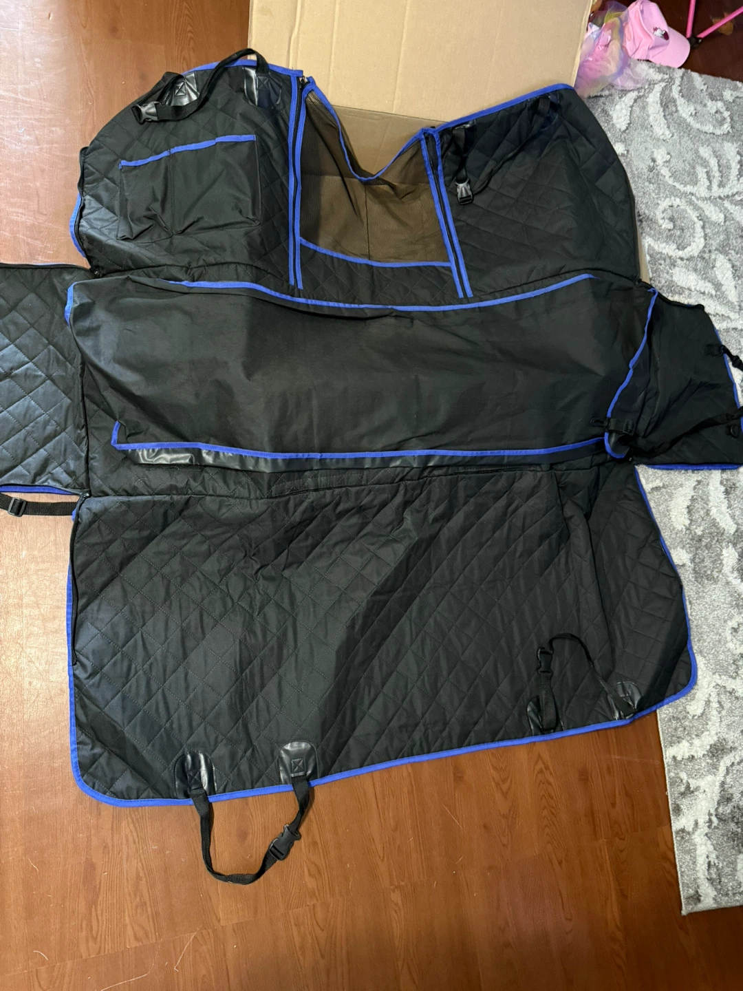 H HOH-Tech Back Seat Extender for Dogs - Like New - photo 4
