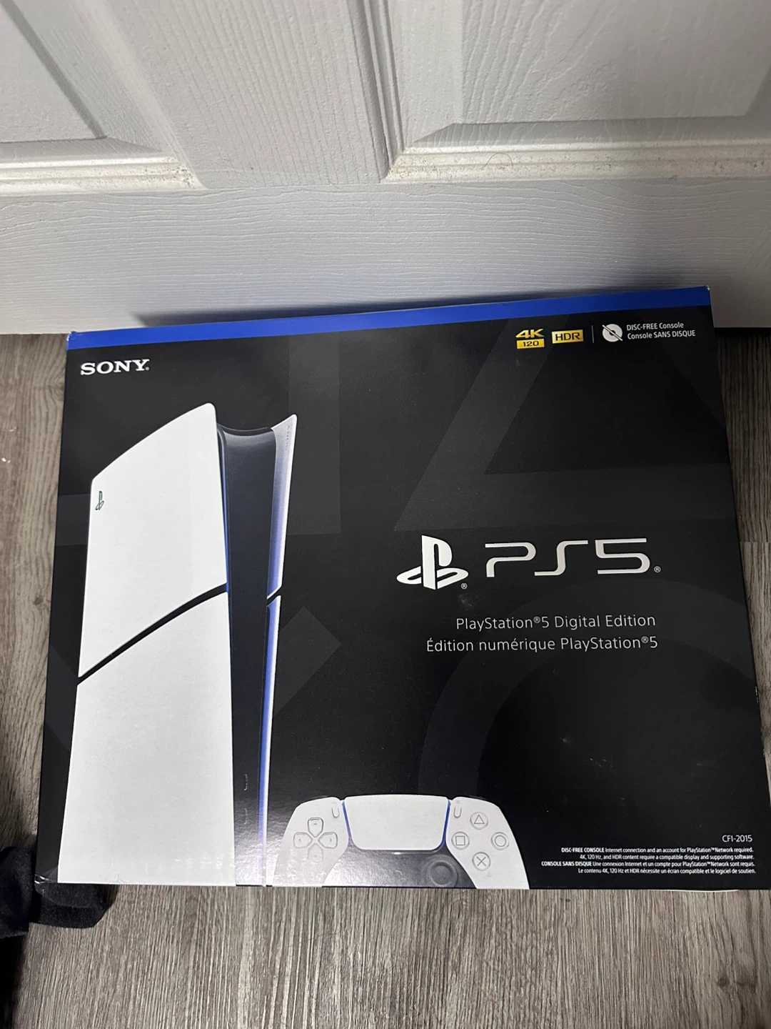 PlayStation 5 Digital Edition - Like New - photo 3