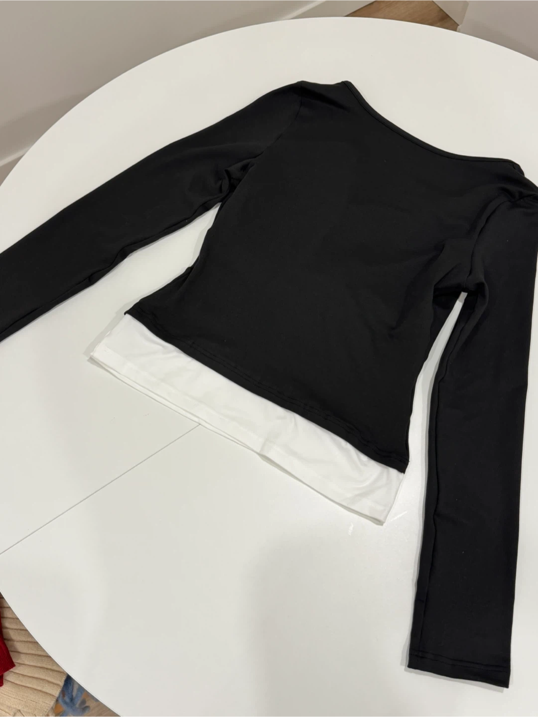 Assorted Women's Long Sleeve Tops - photo 2