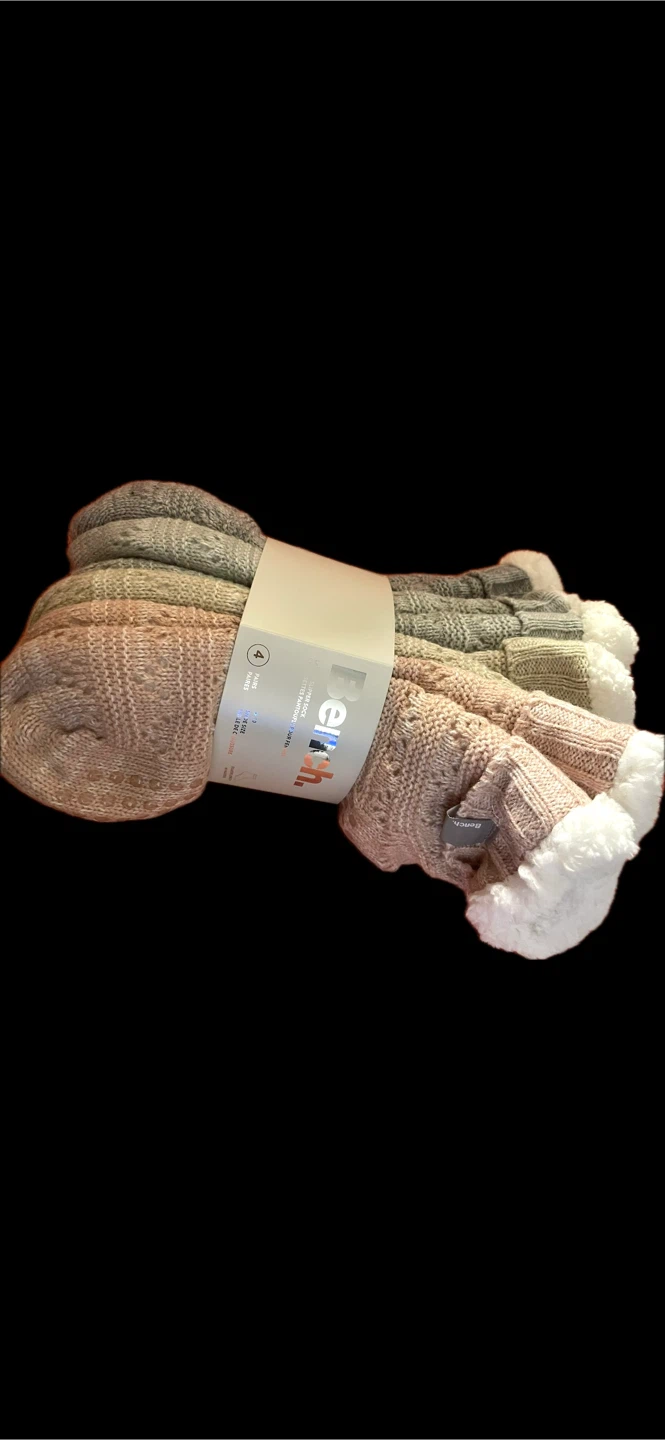 Bench 4-Pack Slipper Socks - New!