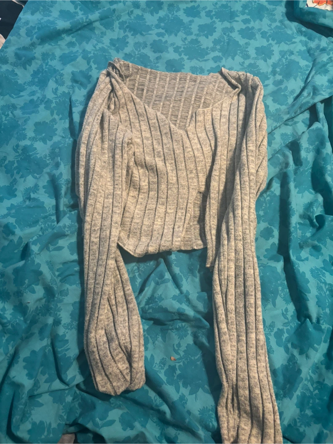 Grey Ribbed Long Sleeve crop  Top