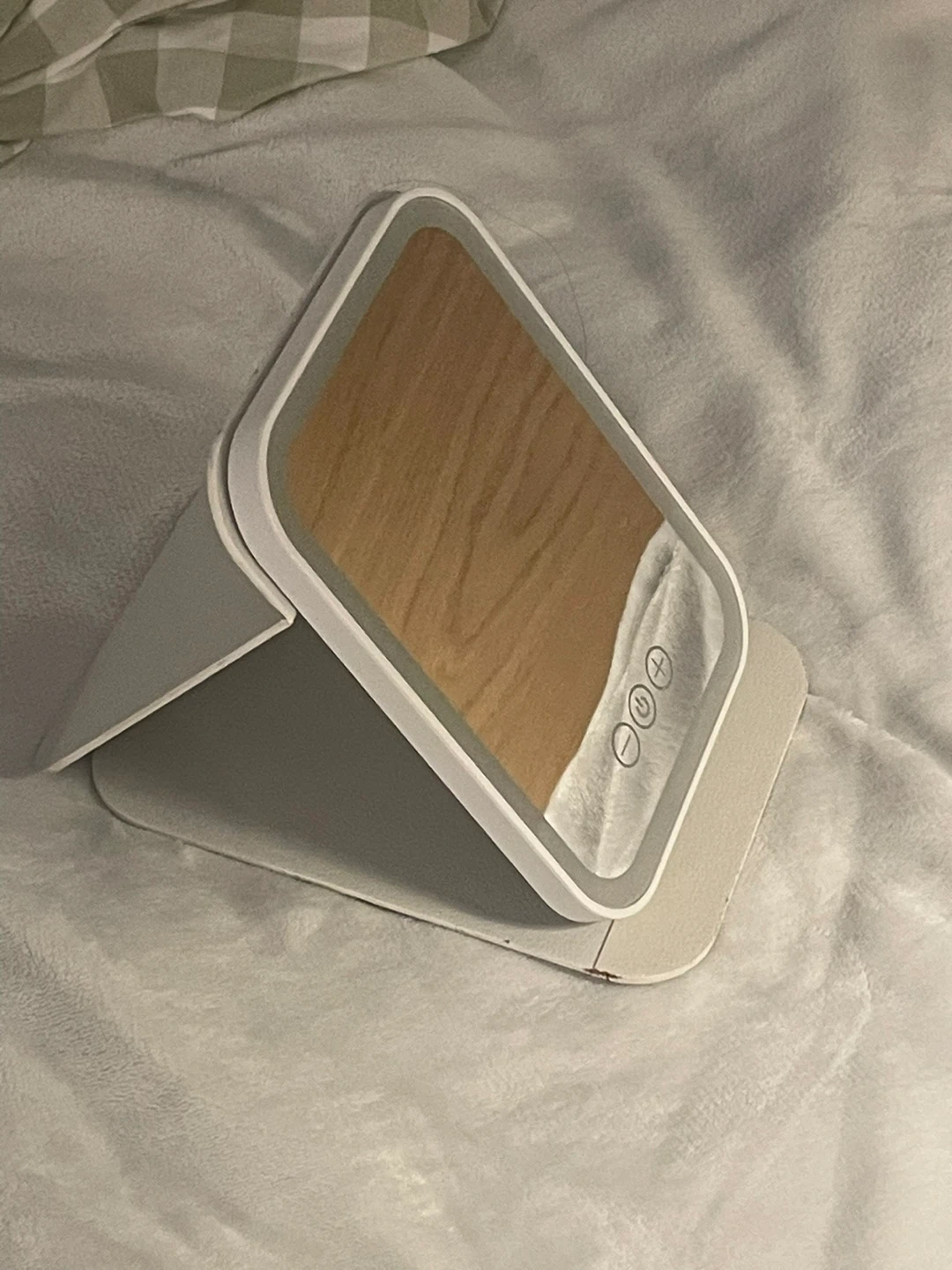 LED Lighted Makeup Mirror - photo 5