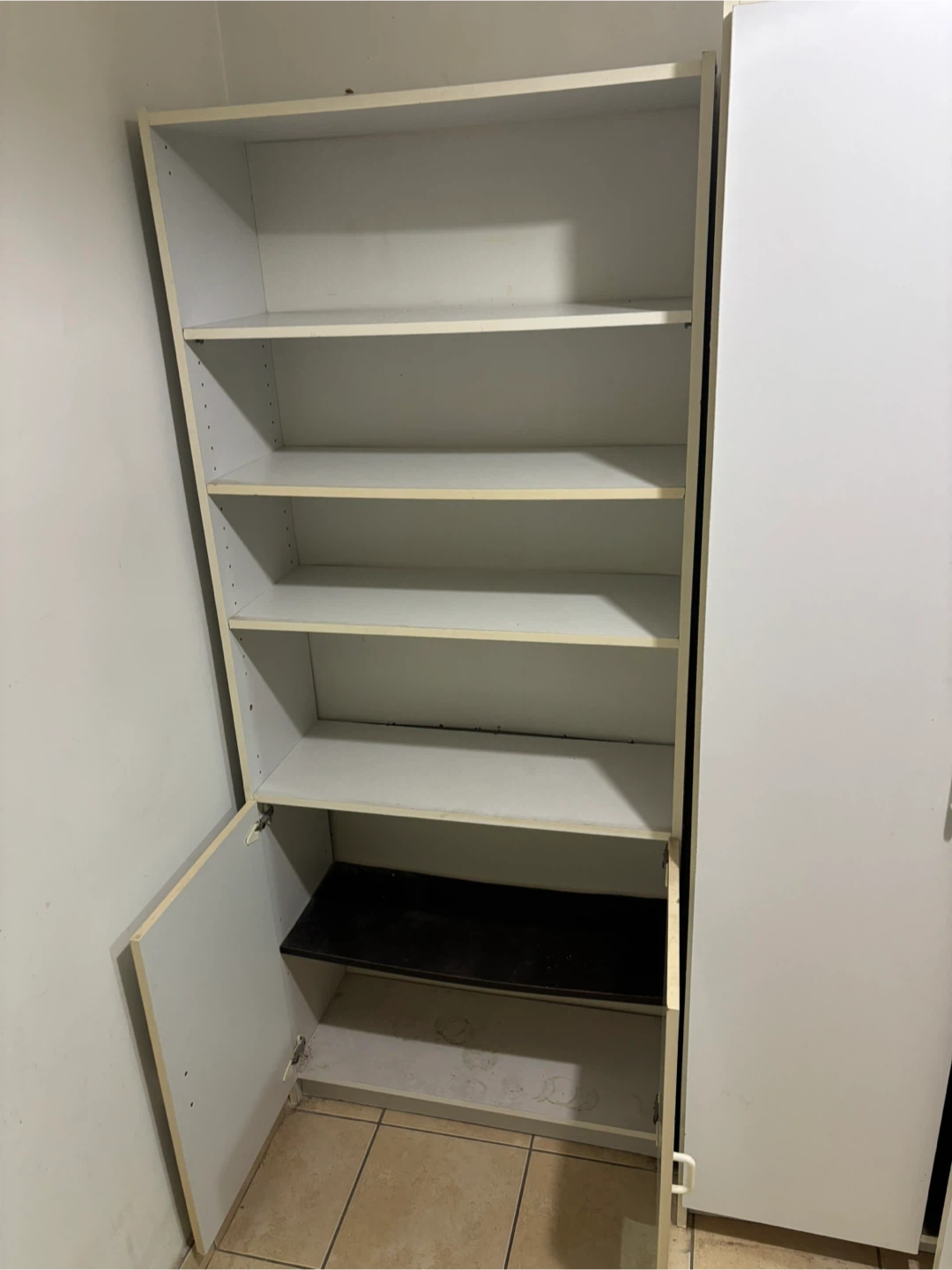 White Standing Bookshelf - photo 2