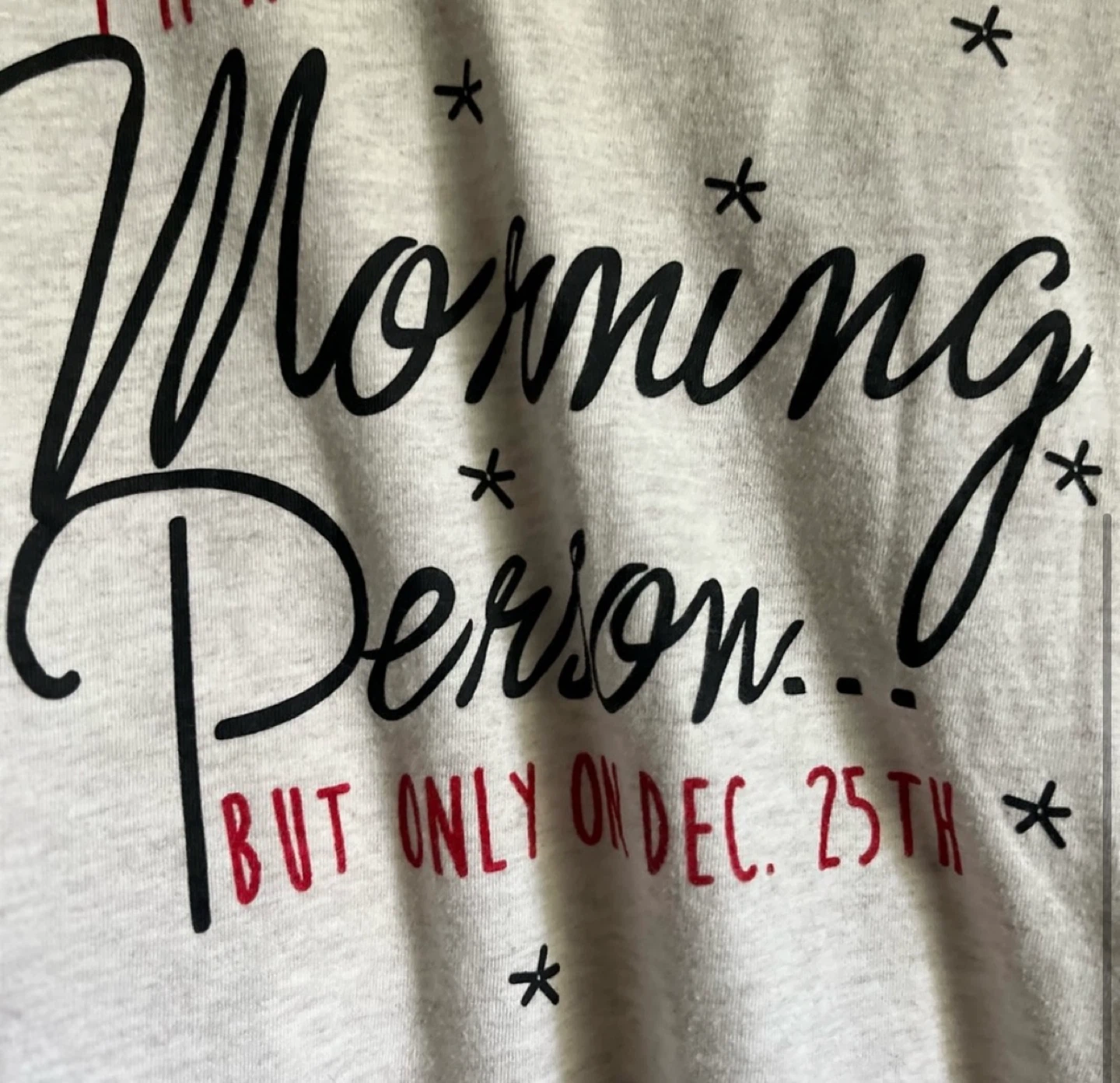 Christmas La Vie en Rose T-Shirt - Morning Person - photo 3