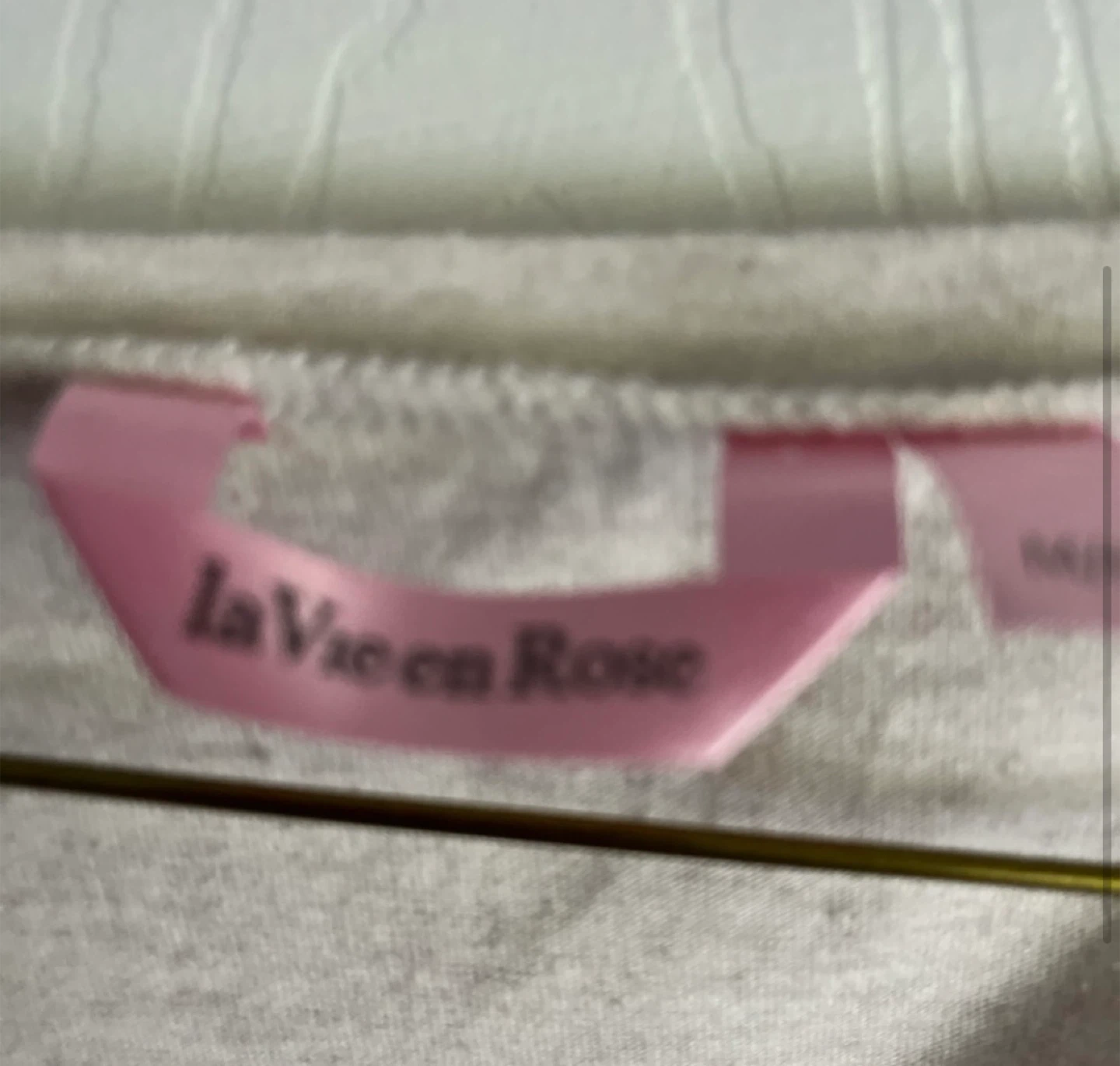 Christmas La Vie en Rose T-Shirt - Morning Person - photo 2