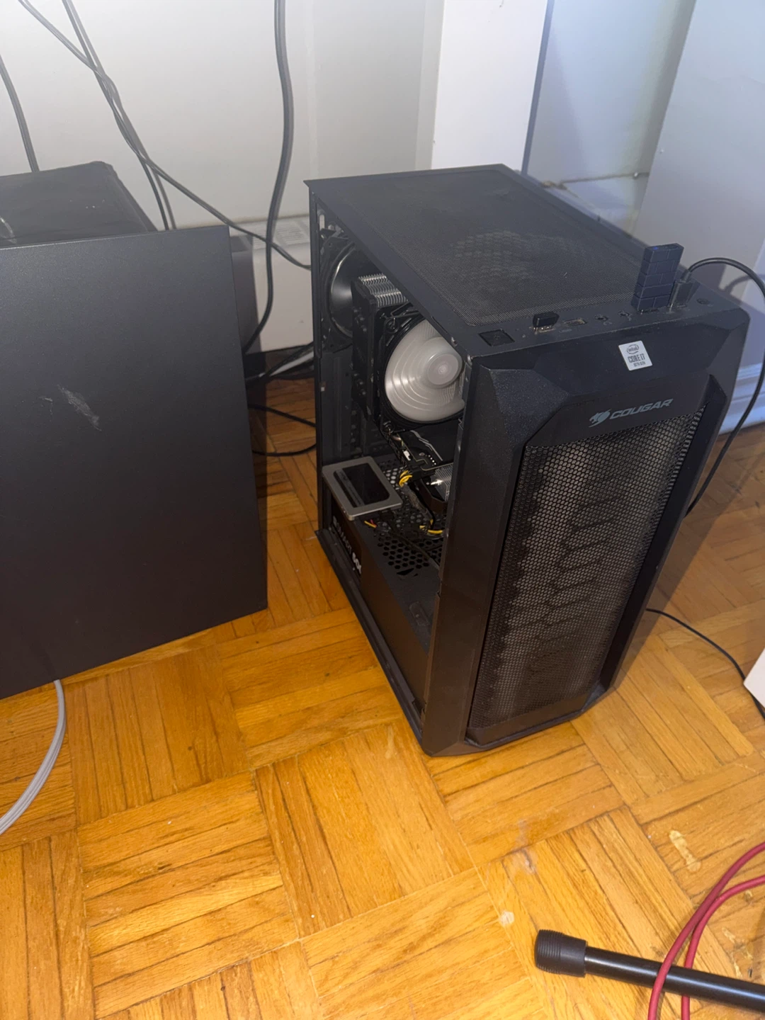 Custom Gaming PC - RTX 2060ti Super, i7-10700K - photo 3