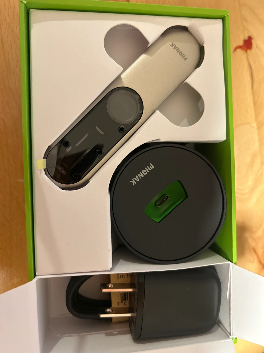 Phonak Roger On iN V2, Charger, New in Box