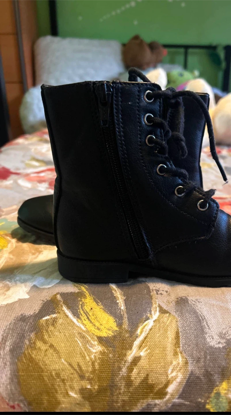 Girls boots size 11 - photo 2