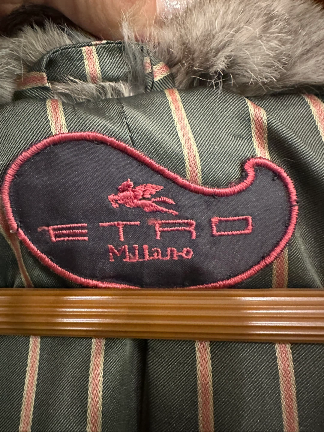 Authentic Etro Milano Fur Coat - Size 44 - photo 3