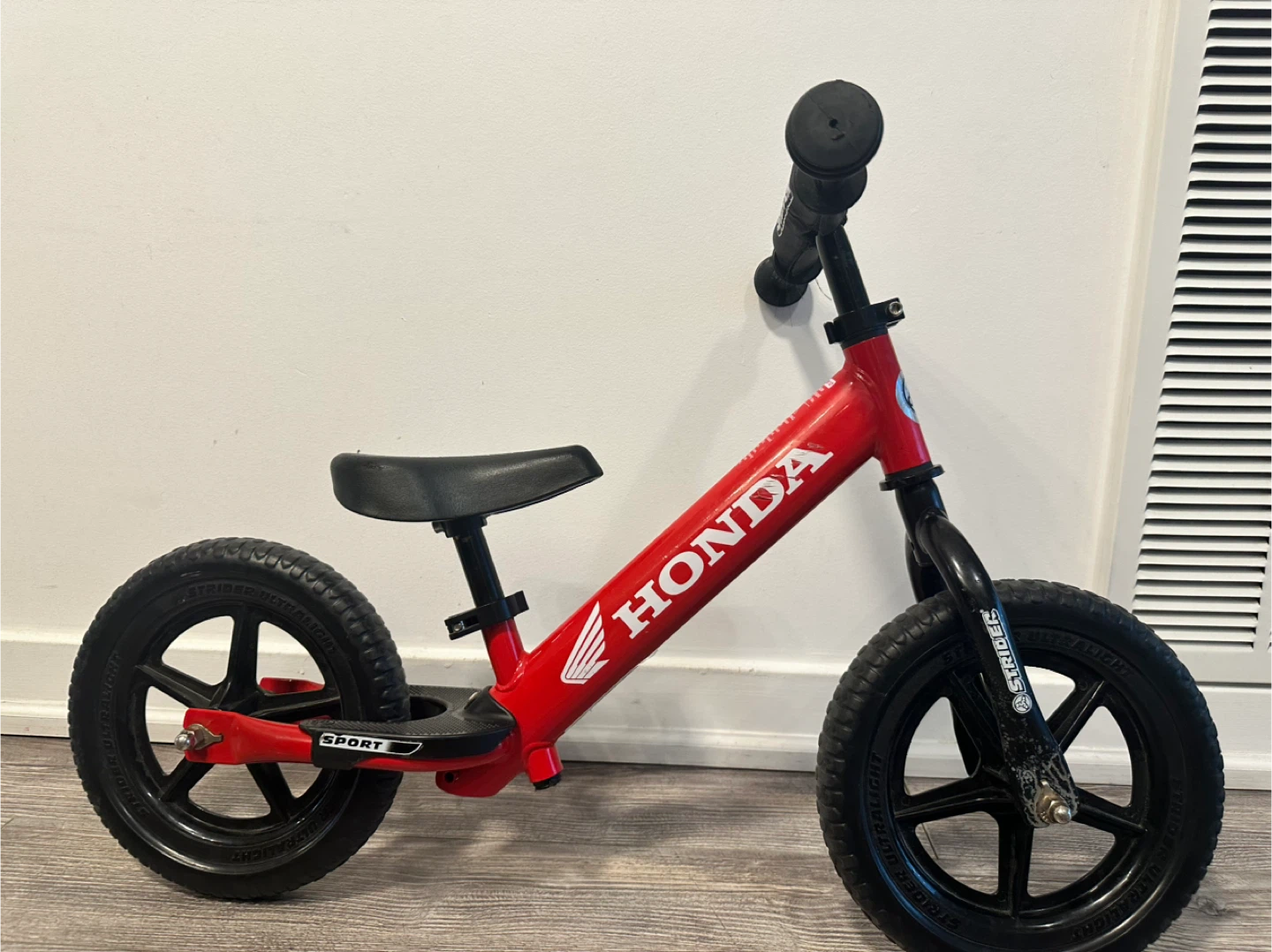 Honda Strider Balance Bike - Red. 12” - photo 3