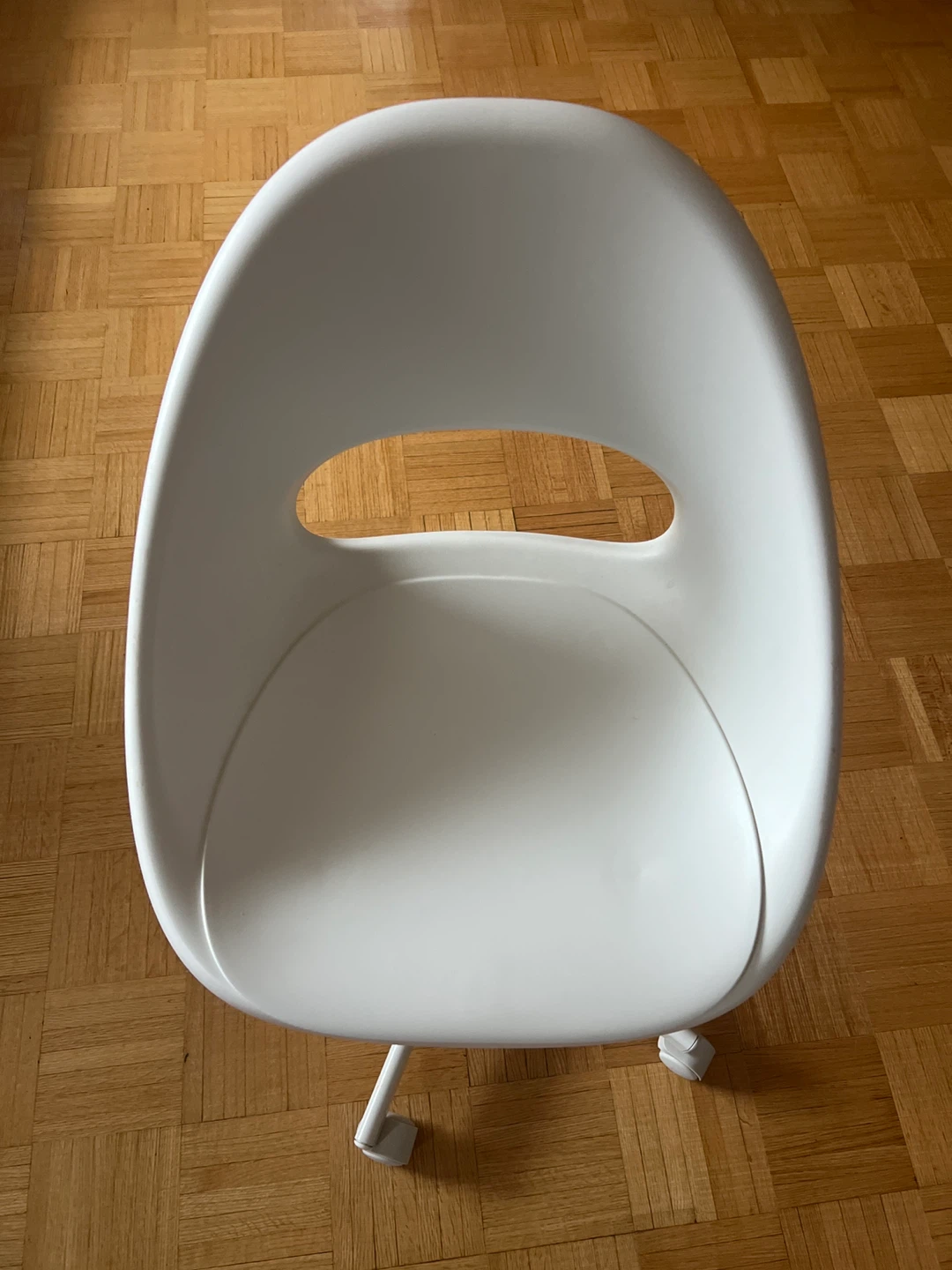 White Swivel Desk Chair