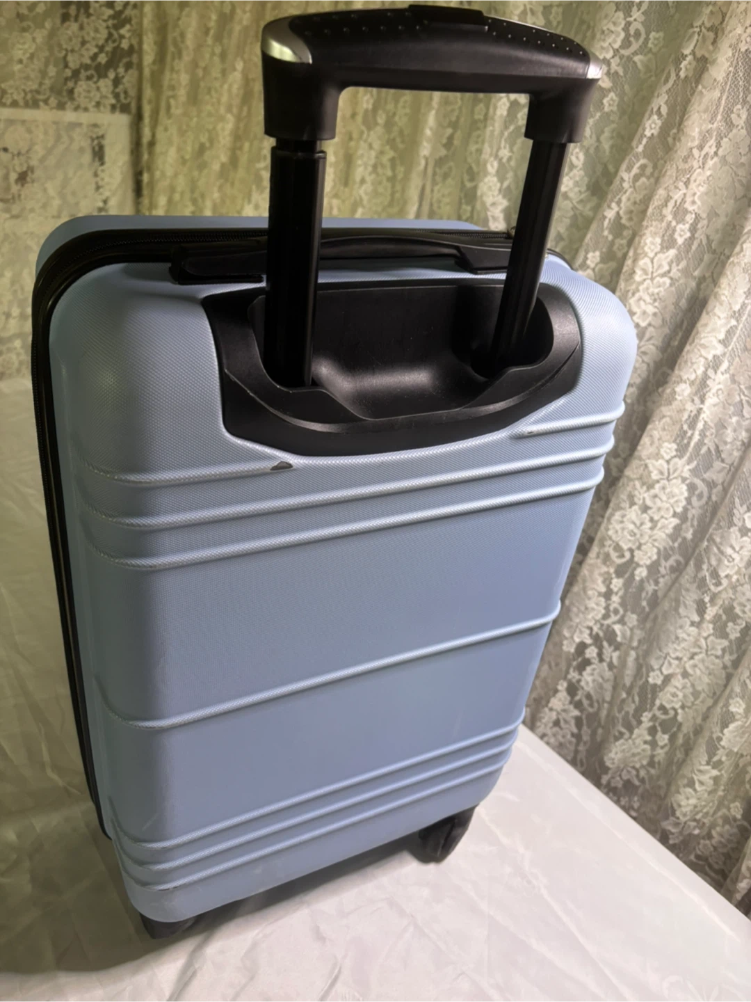 Travelers Club Rolling Suitcase - Carry-On - photo 2