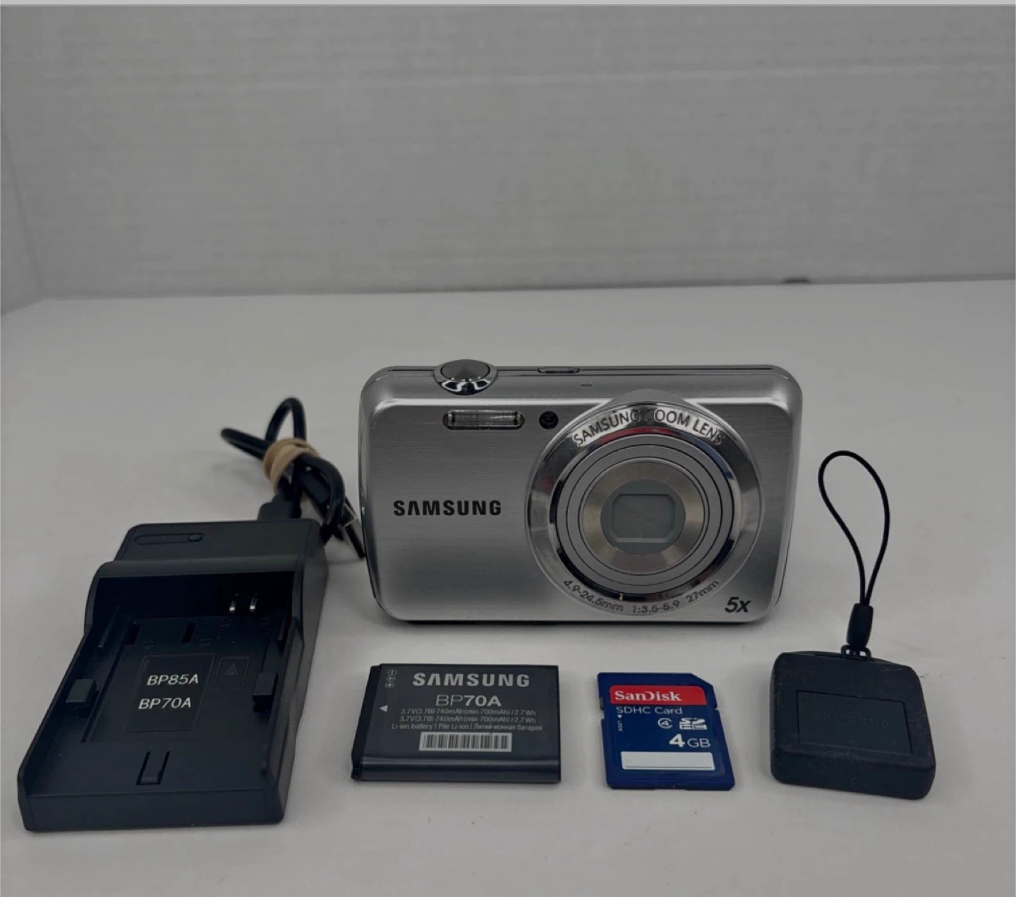 Samsung Zoom Lens Camera with Accessories