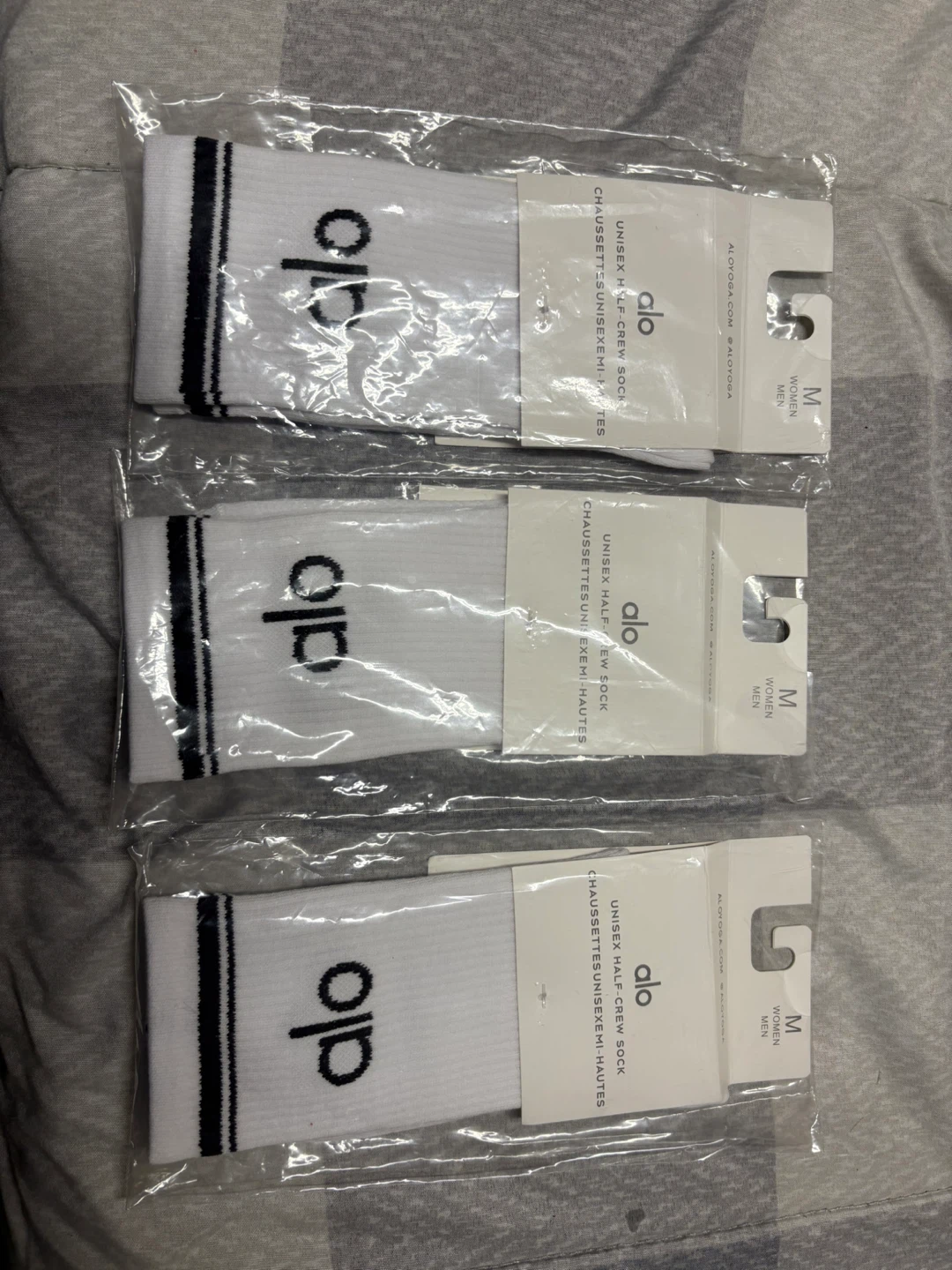 New Alo Unisex Half-Crew Socks - Size M