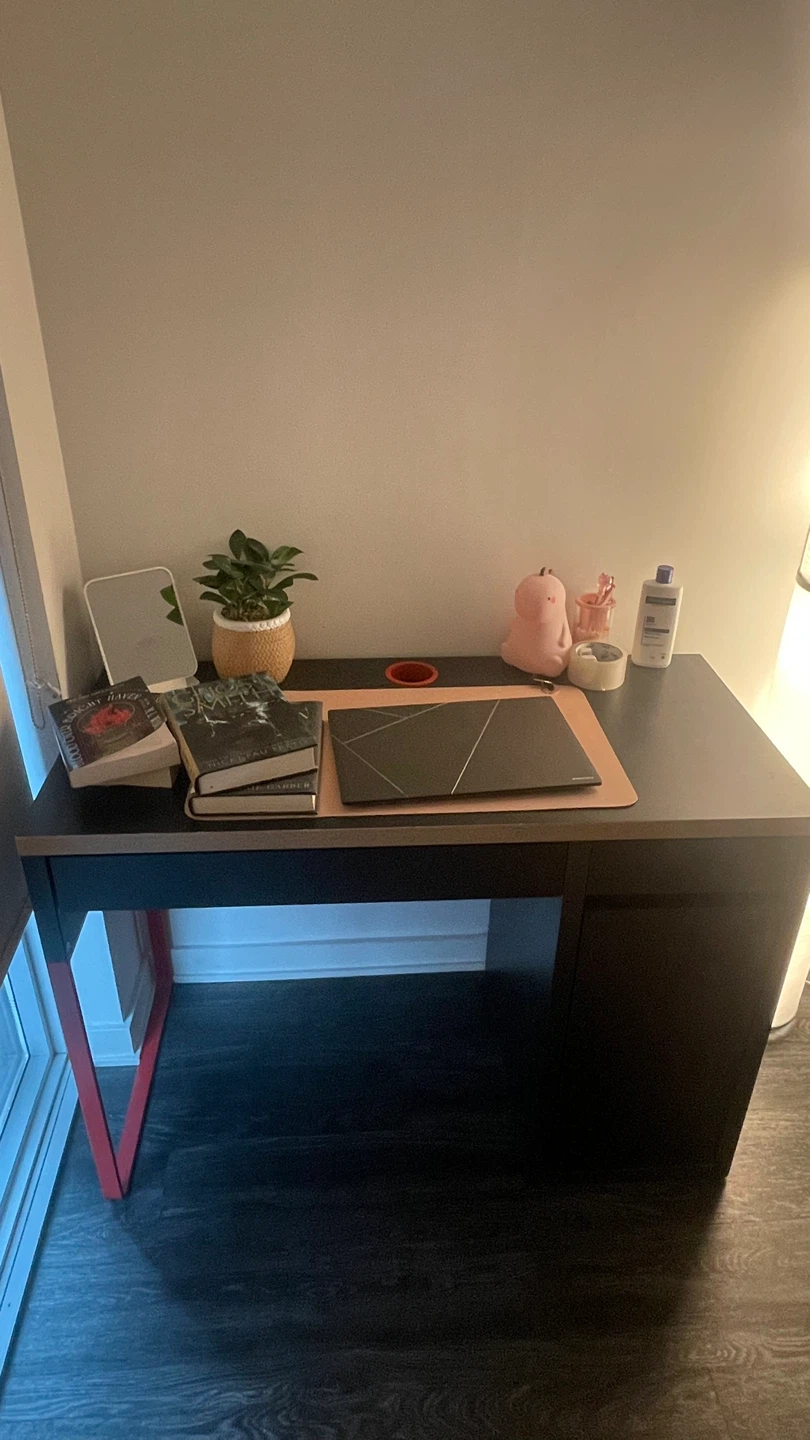 IKEA MICKE Desk - Anthracite/Red - photo 2