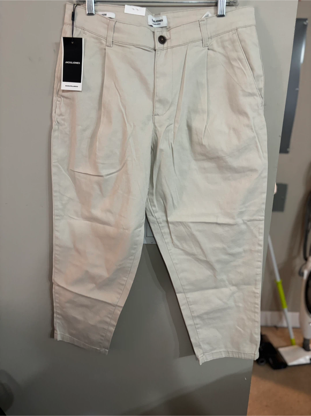 Jack & Jones Pleated Crop Pants - Size 36/32 - New! - photo 2