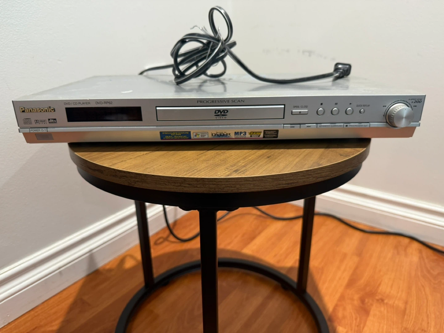Panasonic DVD-RP62 DVD/CD Player - photo 2