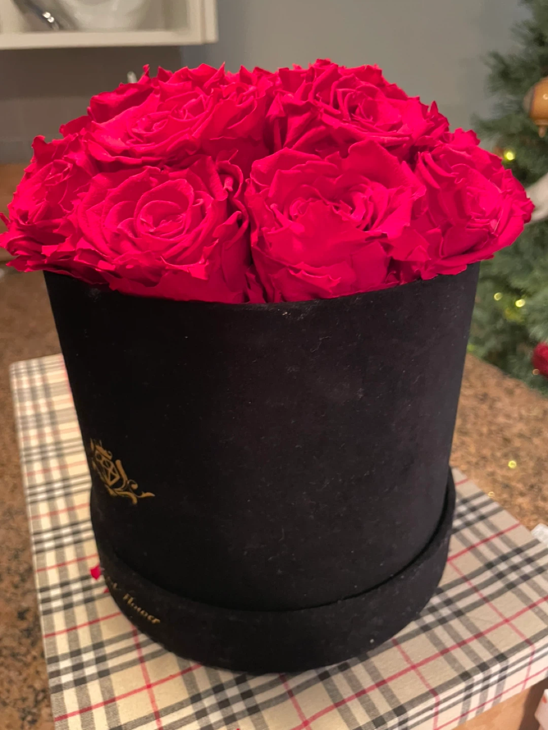 Royal Flower Red Roses in Black Velvet Box - photo 4