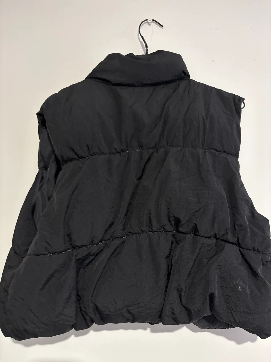 H&M Black Puffer Vest - photo 2