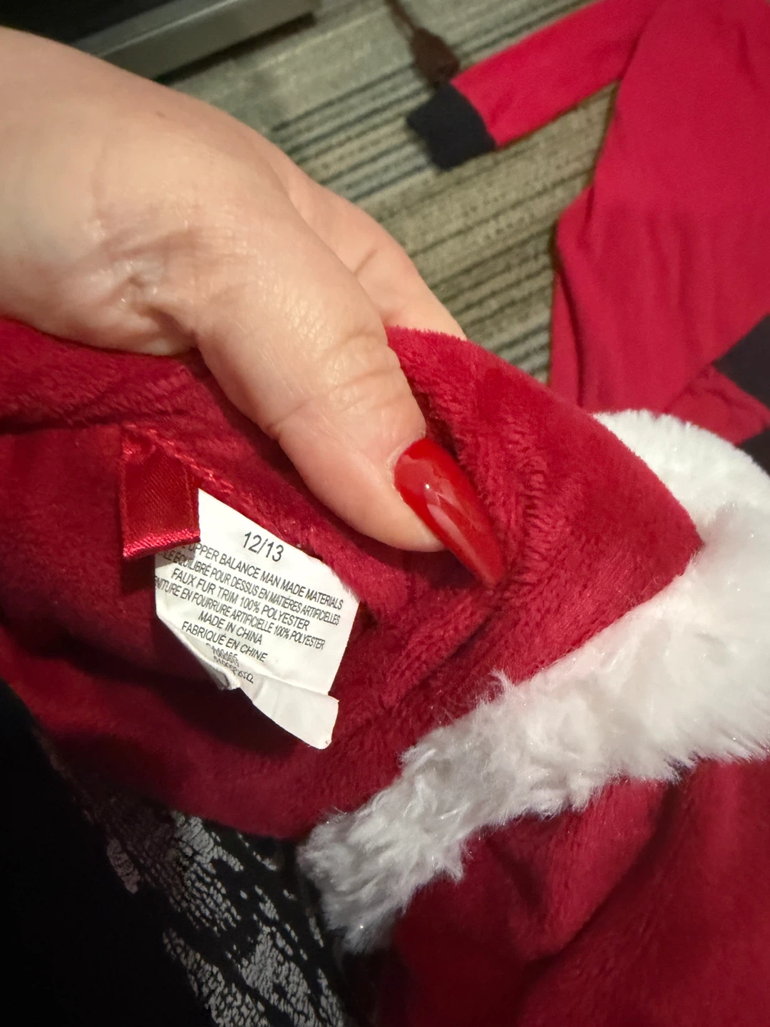 Unisex sz 7 Santa pjs and slippers 12/13 - photo 3