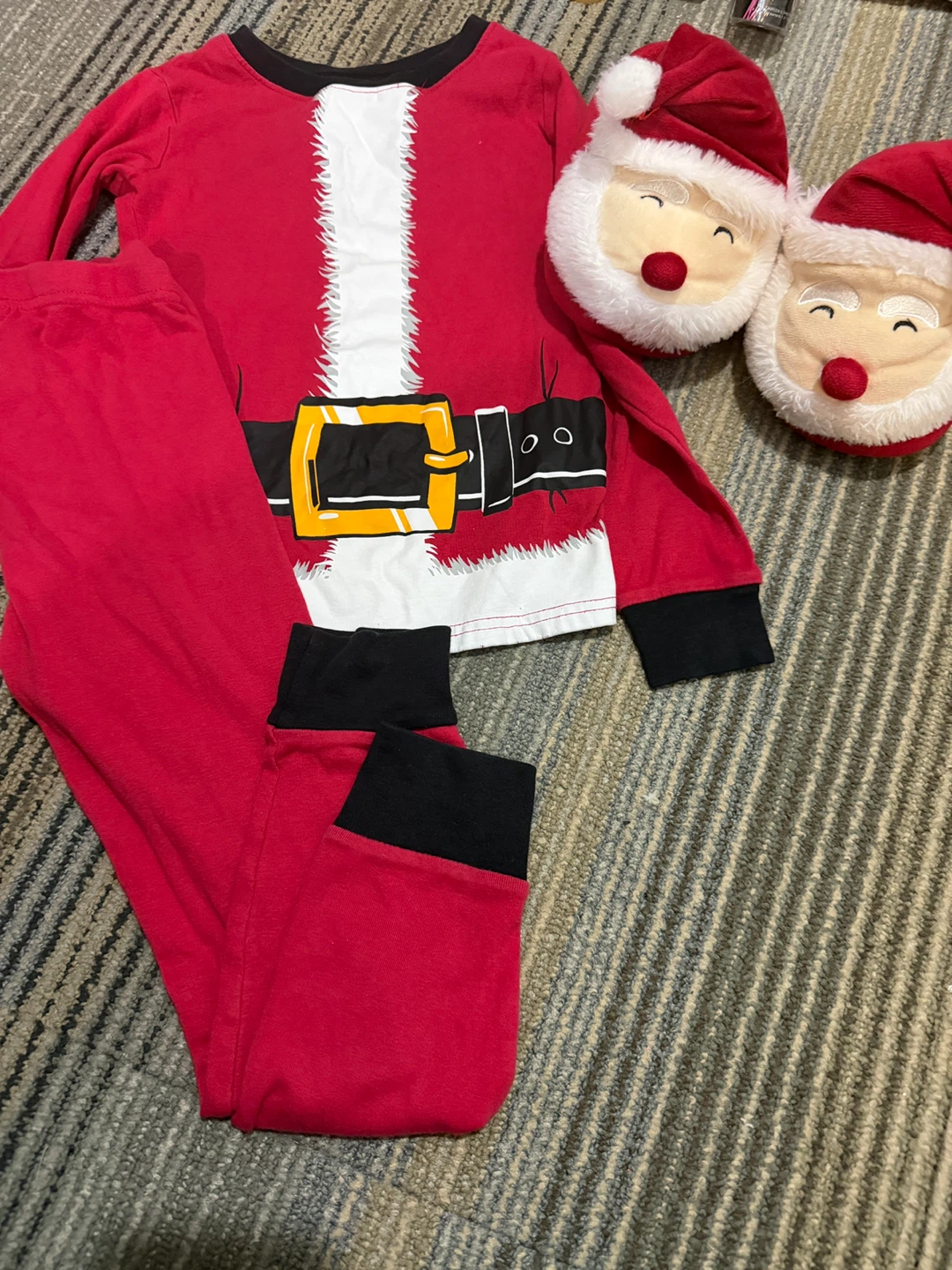 Unisex sz 7 Santa pjs and slippers 12/13