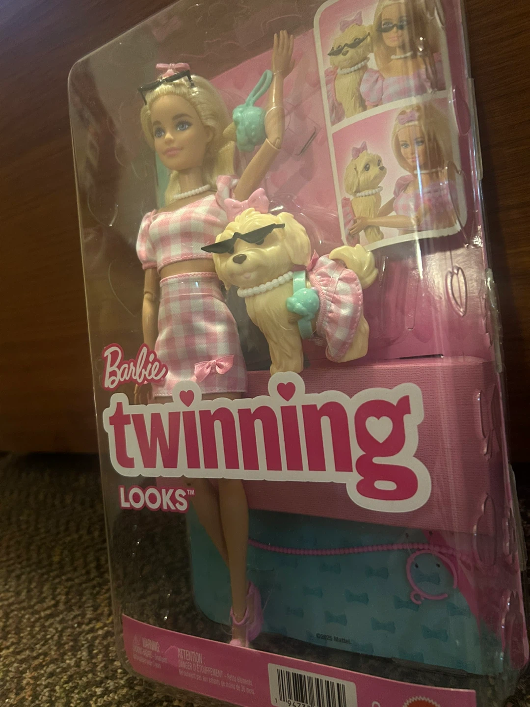New Barbie Twinning Looks Doll + Dog - photo 3