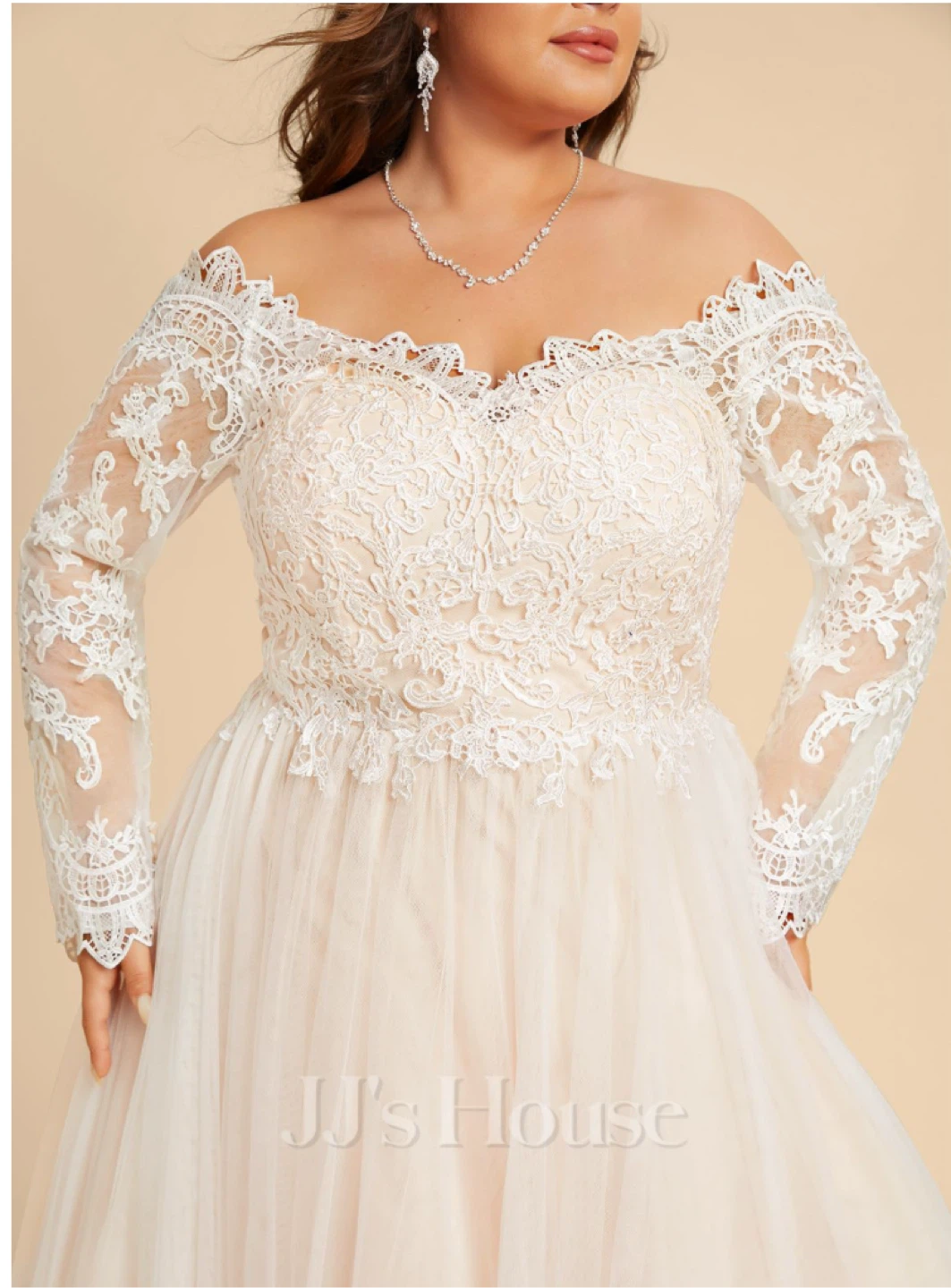 JJ's House Wedding Dress - Lace & Tulle - photo 3