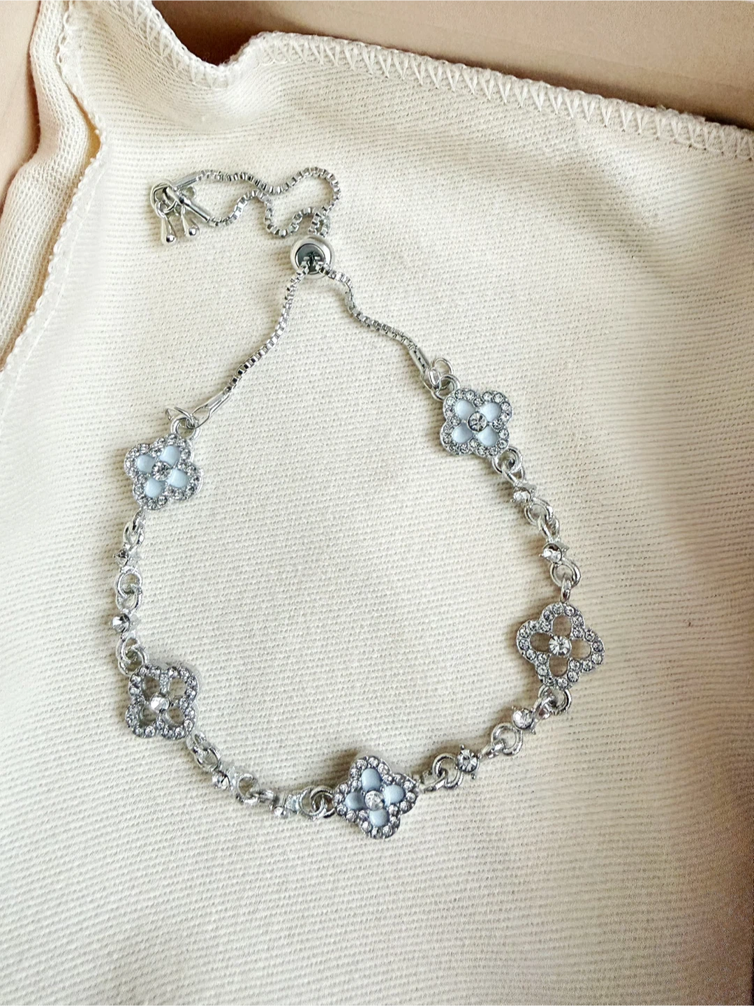 Silver Clover Bracelet
