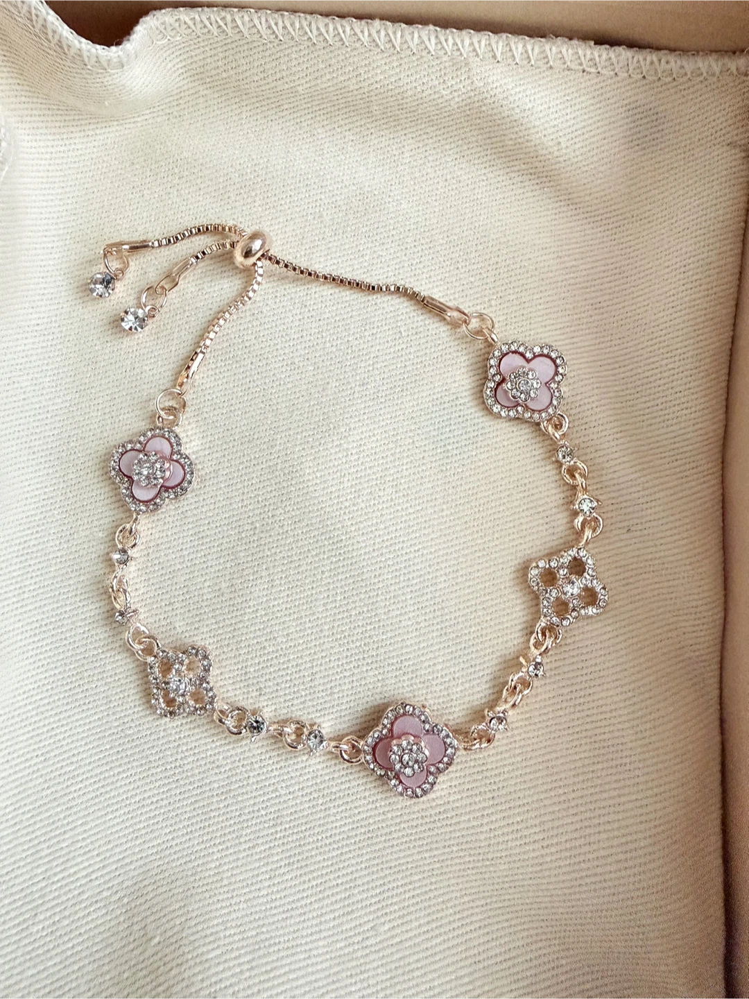 Rose Gold Clover Bracelet