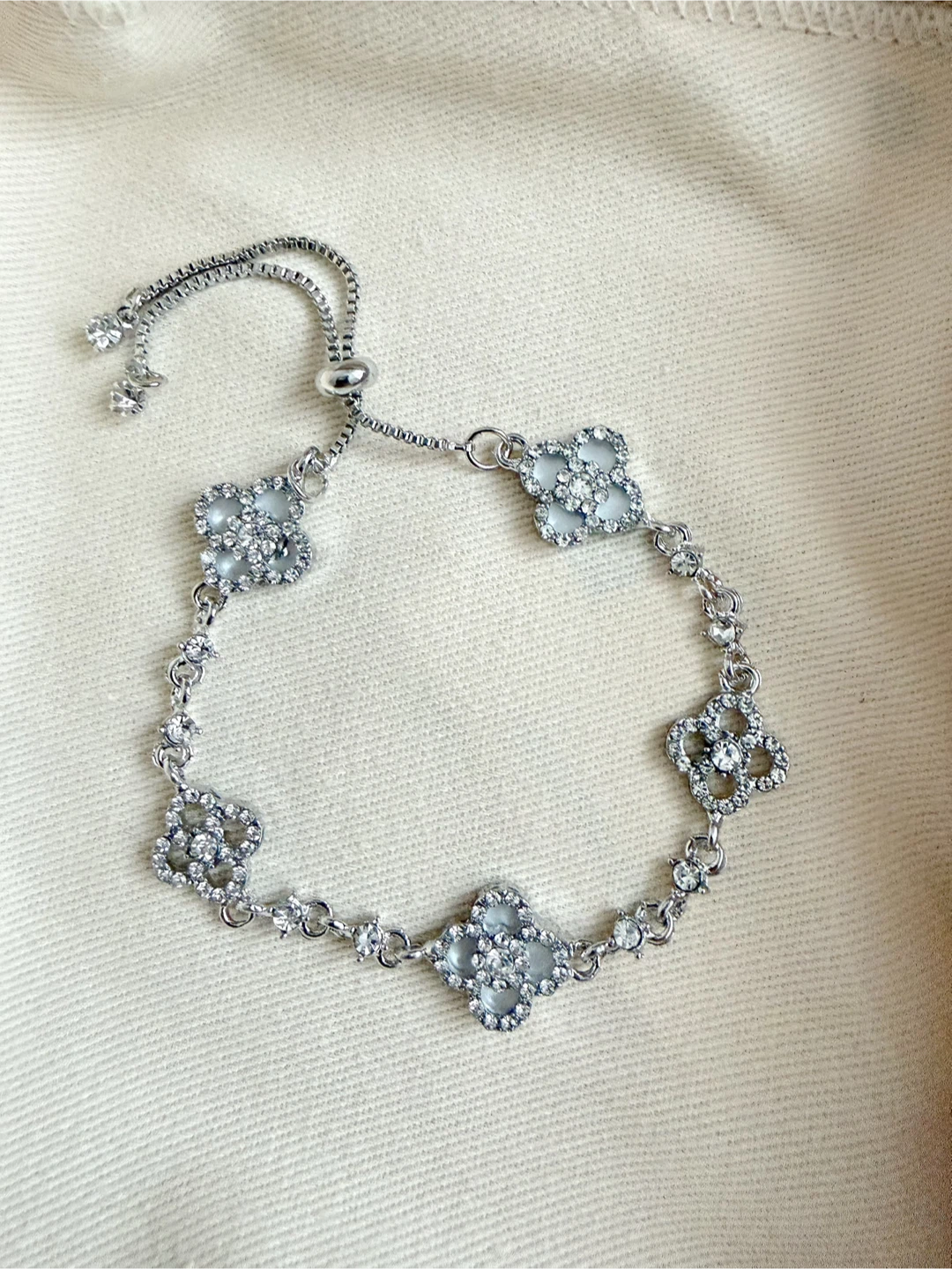 Silver Clover Bracelet