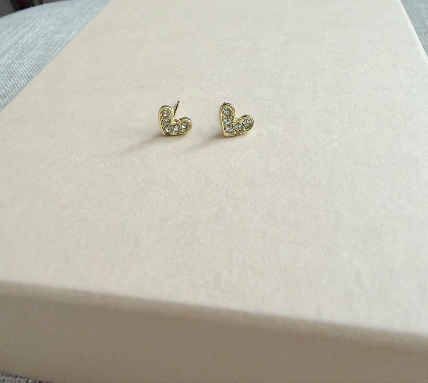 Assorted Stud Earrings set of 5- Gold & Pearl - photo 5