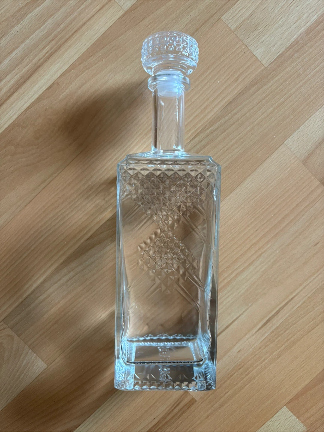 750 ml Glass Decanter $5 firm