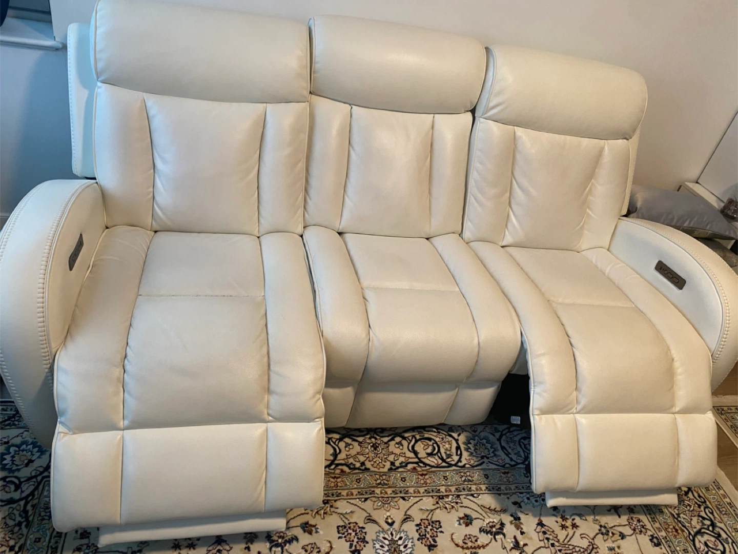 Tuxedo White 84" Power Reclining Sofa - photo 3