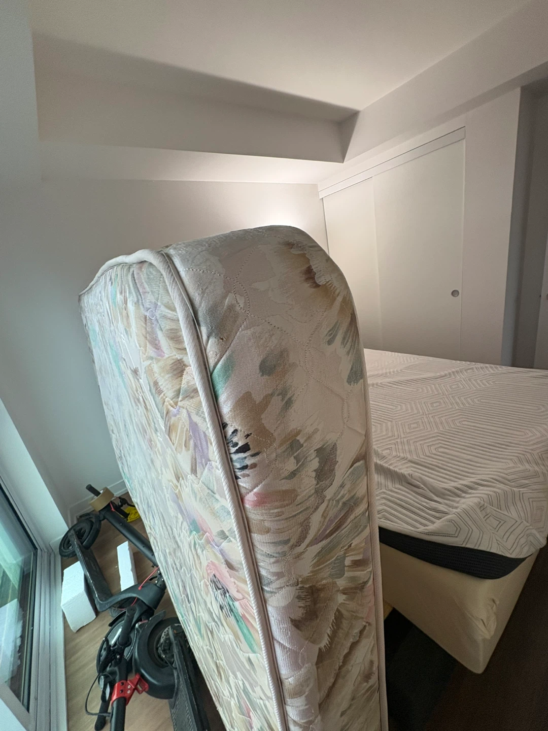 Floral Pattern Mattress - photo 3