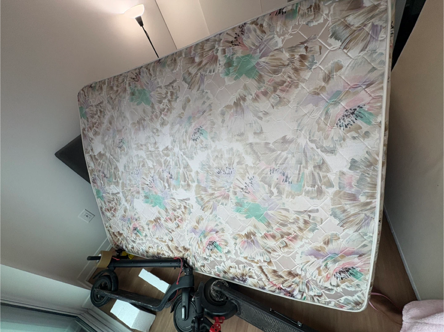 Floral Pattern Mattress - photo 2