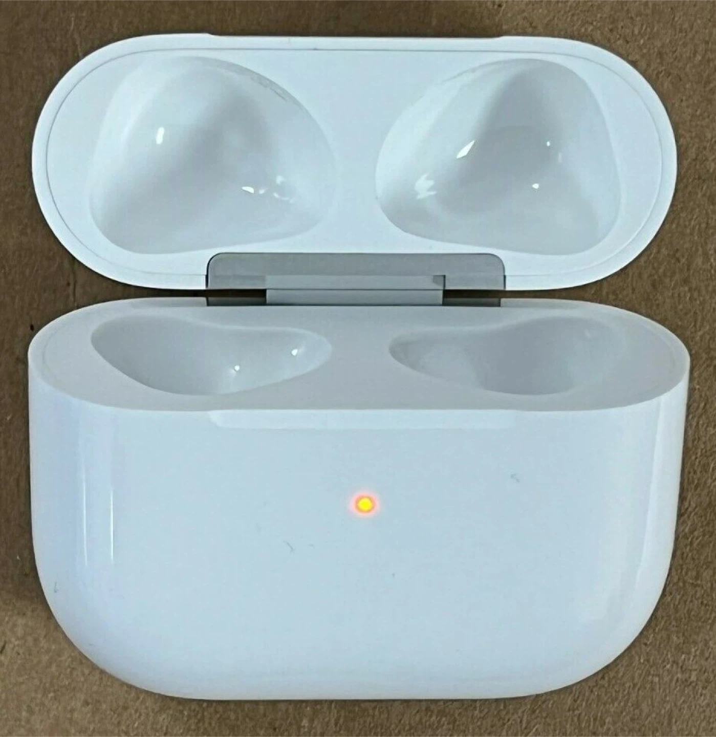 AirPods Wireless Charging Case