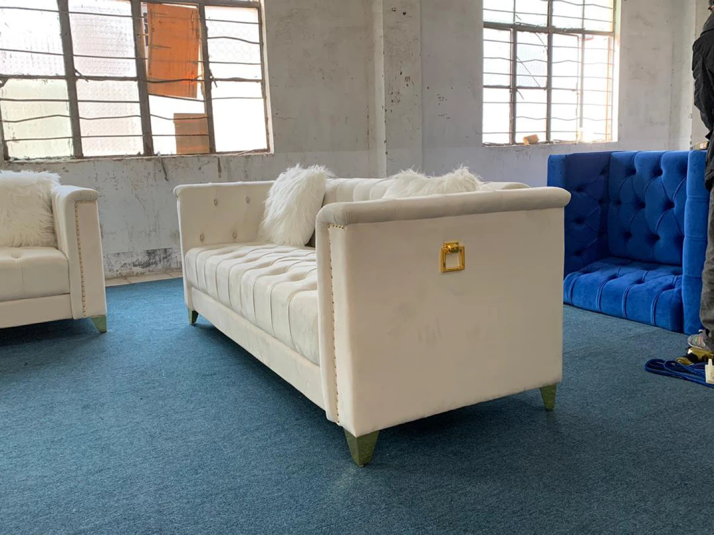 White Velvet Sofa Set! FREE DELIVERY - photo 3