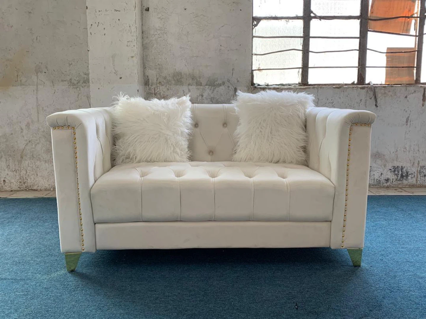 White Velvet Sofa Set! FREE DELIVERY - photo 5