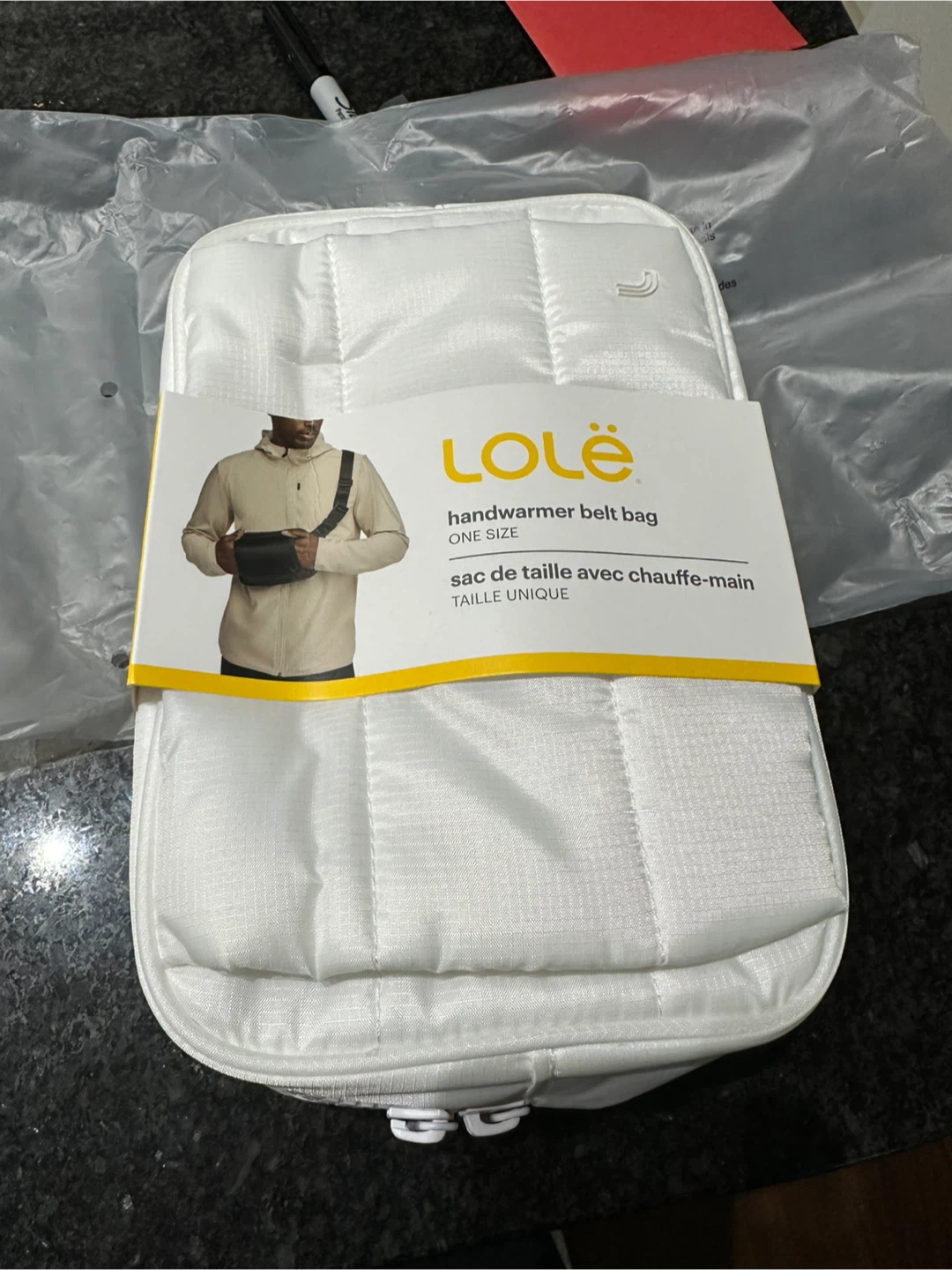 🆕 Lolë Handwarmer Belt Bag - White