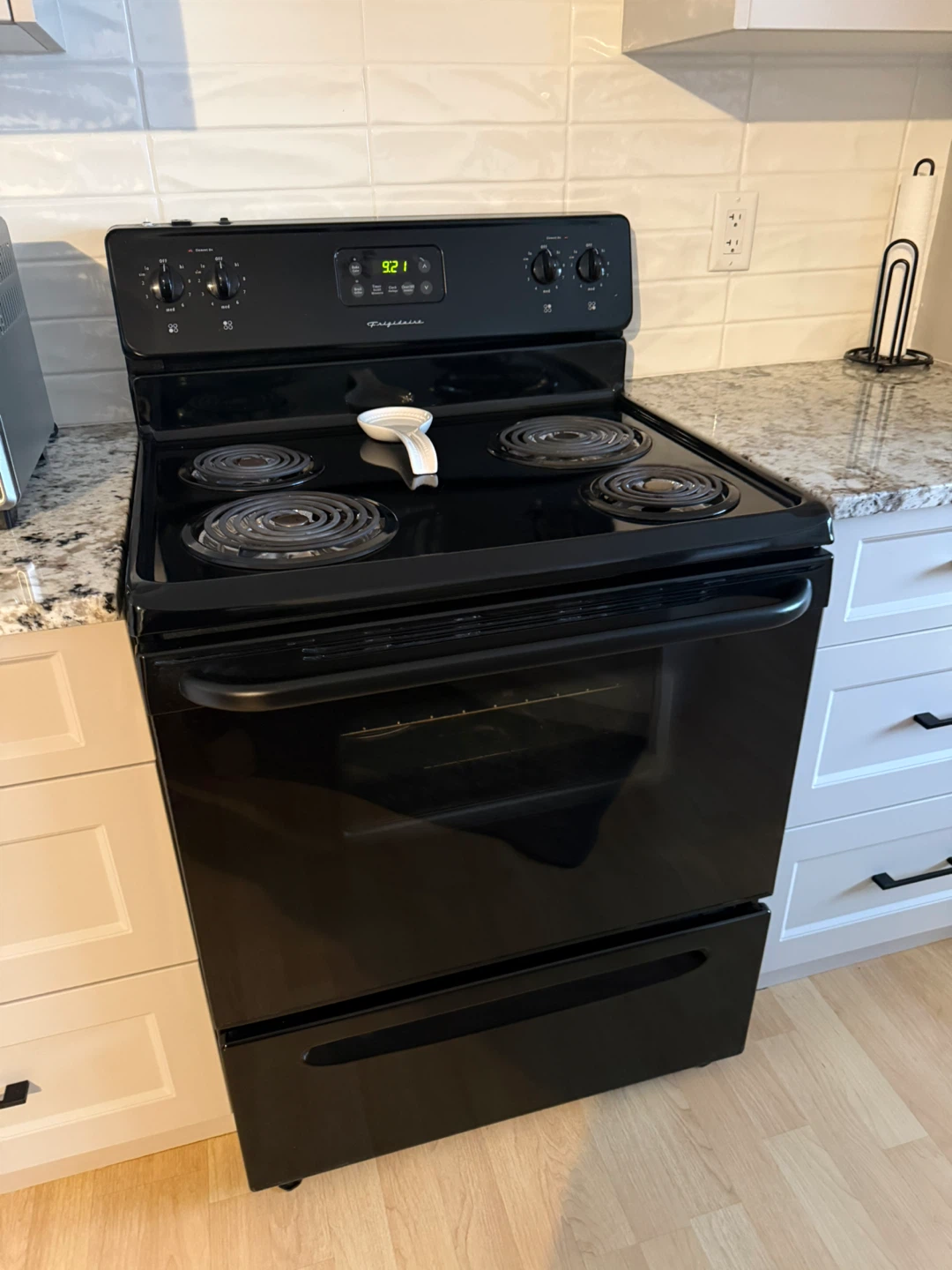 Frigidaire Black Electric Stove - photo 2
