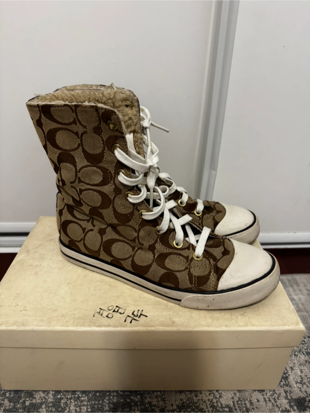 Coach Ellis High Top Sneakers Size 7