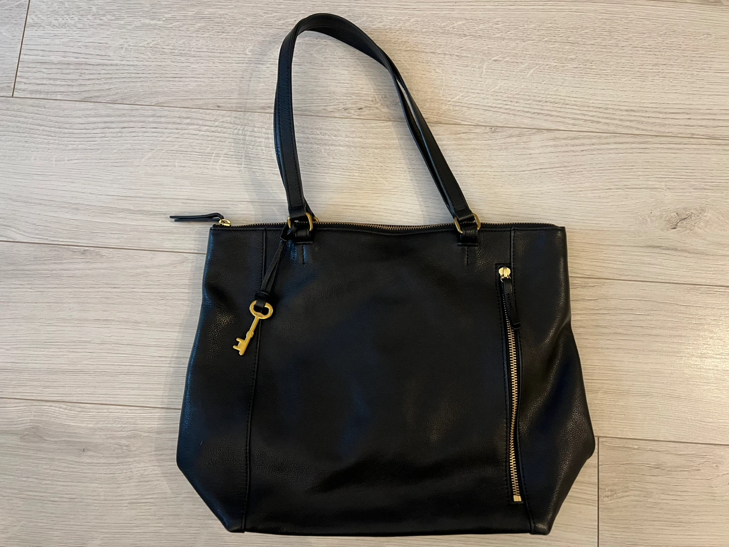 Fossil Black Genuine Leather Shoulder Bag