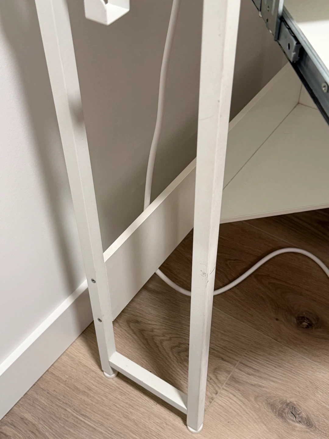White Corner Desk - photo 5