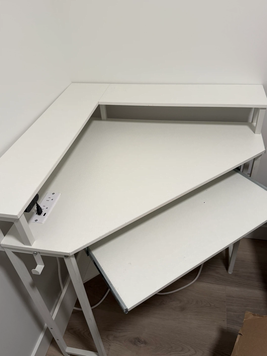 White Corner Desk - photo 4